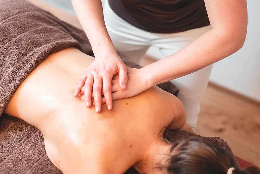 Heilmasseurin und gewerbliche Masseurin, Nadine Frühwirth, Freistadt